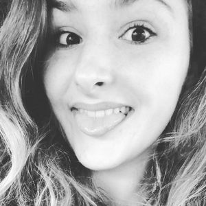 Meet your Posher, Leah